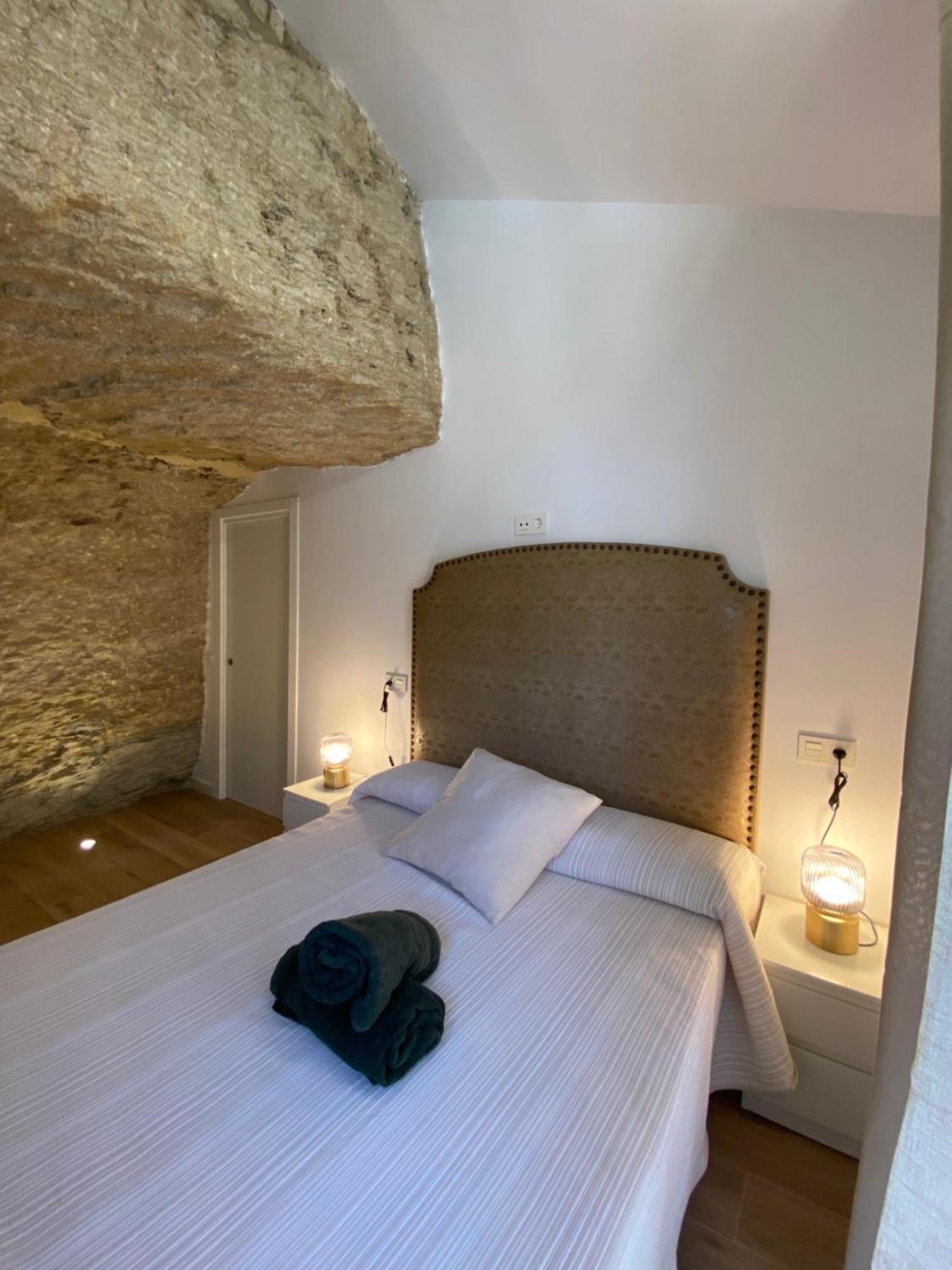 Casa Cueva “El Refugio En La Cueva” Villa Setenil De Las Bodegas Luaran gambar